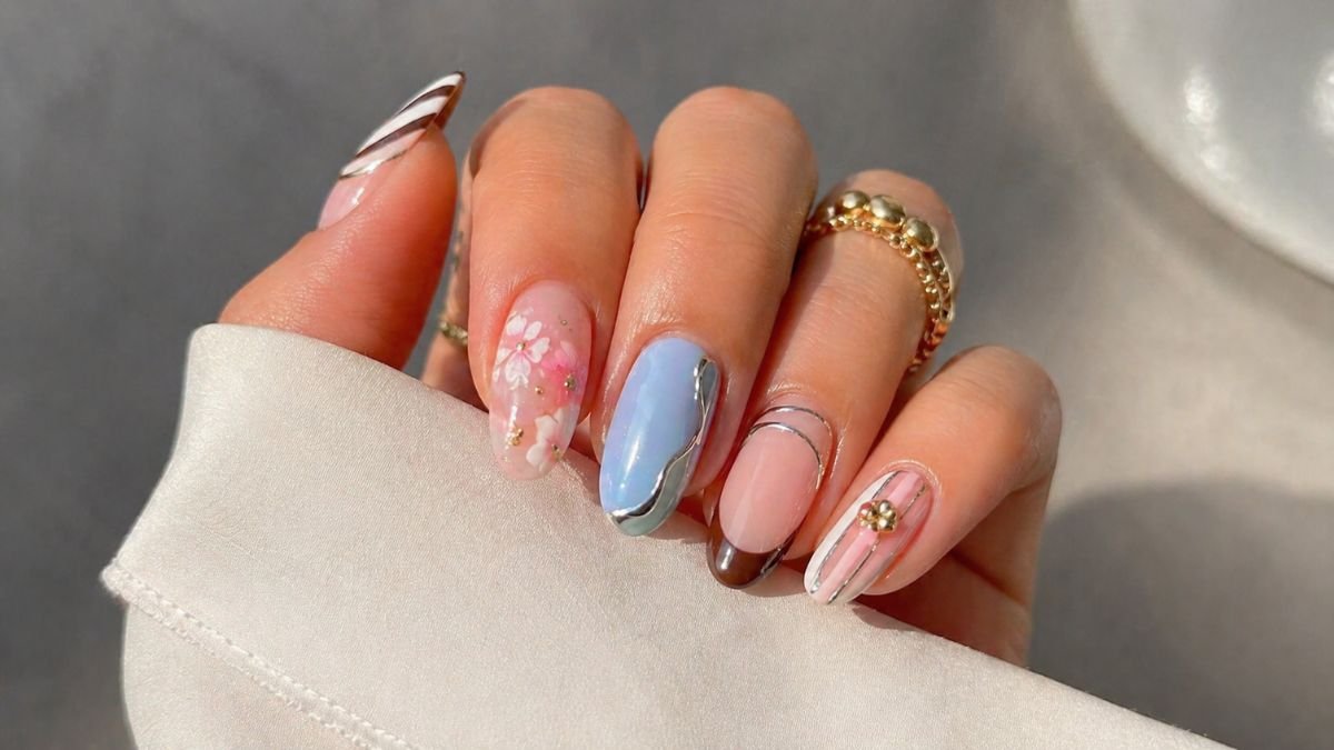 10 Fresh Gel Manicure Ideas for May - From Floral Nails to Chrome Bangle Sets